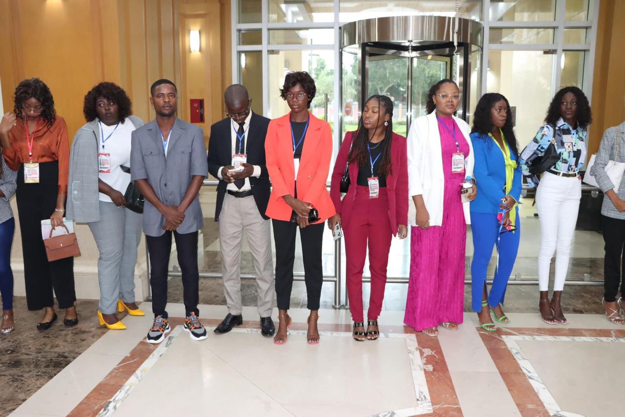 ESTUDANTES DA UNIVERSIDADE KATYAVALA BWUILA VISITAM  TRIBUNAL CONSTITUCIONAL