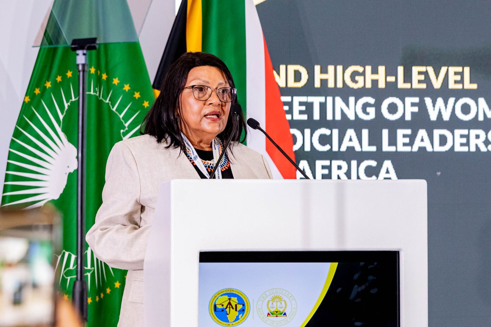 𝐑𝐄𝐔𝐍𝐈Ã𝐎 𝐃𝐄 𝐀𝐋𝐓𝐎 𝐍𝐈𝐕𝐄𝐋 𝐃𝐄 𝐌𝐔𝐋𝐇𝐄𝐑𝐄𝐒 𝐋Í𝐃𝐄𝐑𝐄𝐒 𝐃𝐄 Ó𝐑𝐆Ã𝐎𝐒 𝐉𝐔𝐃𝐈𝐂𝐈𝐀𝐈𝐒 𝐃𝐄 Á𝐅𝐑𝐈𝐂𝐀